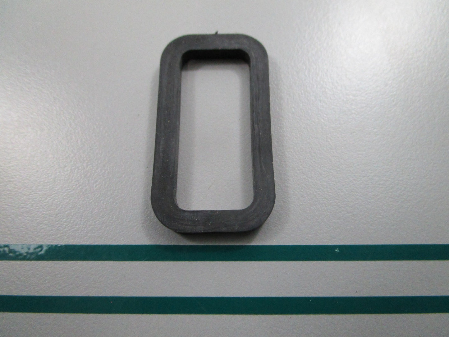 NEW OEM 312192 0312192 OMC Johnson Evinrude Gasket 0810