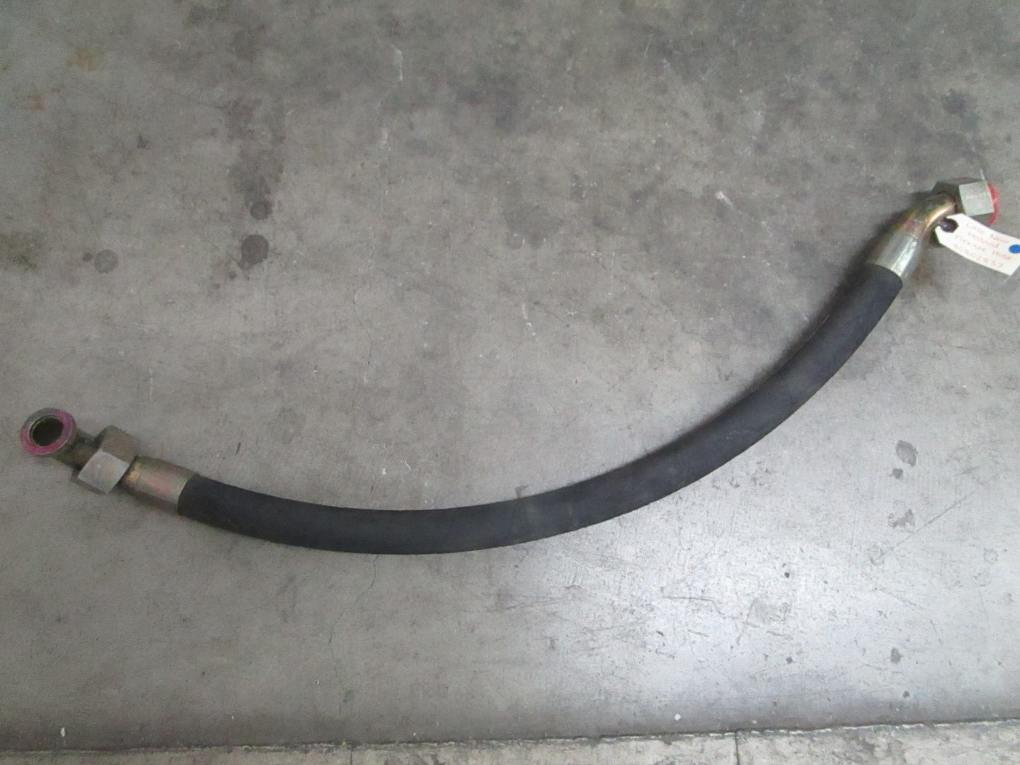 *NEW OEM* 0820 Case New Holland Flexible Hose 85802837