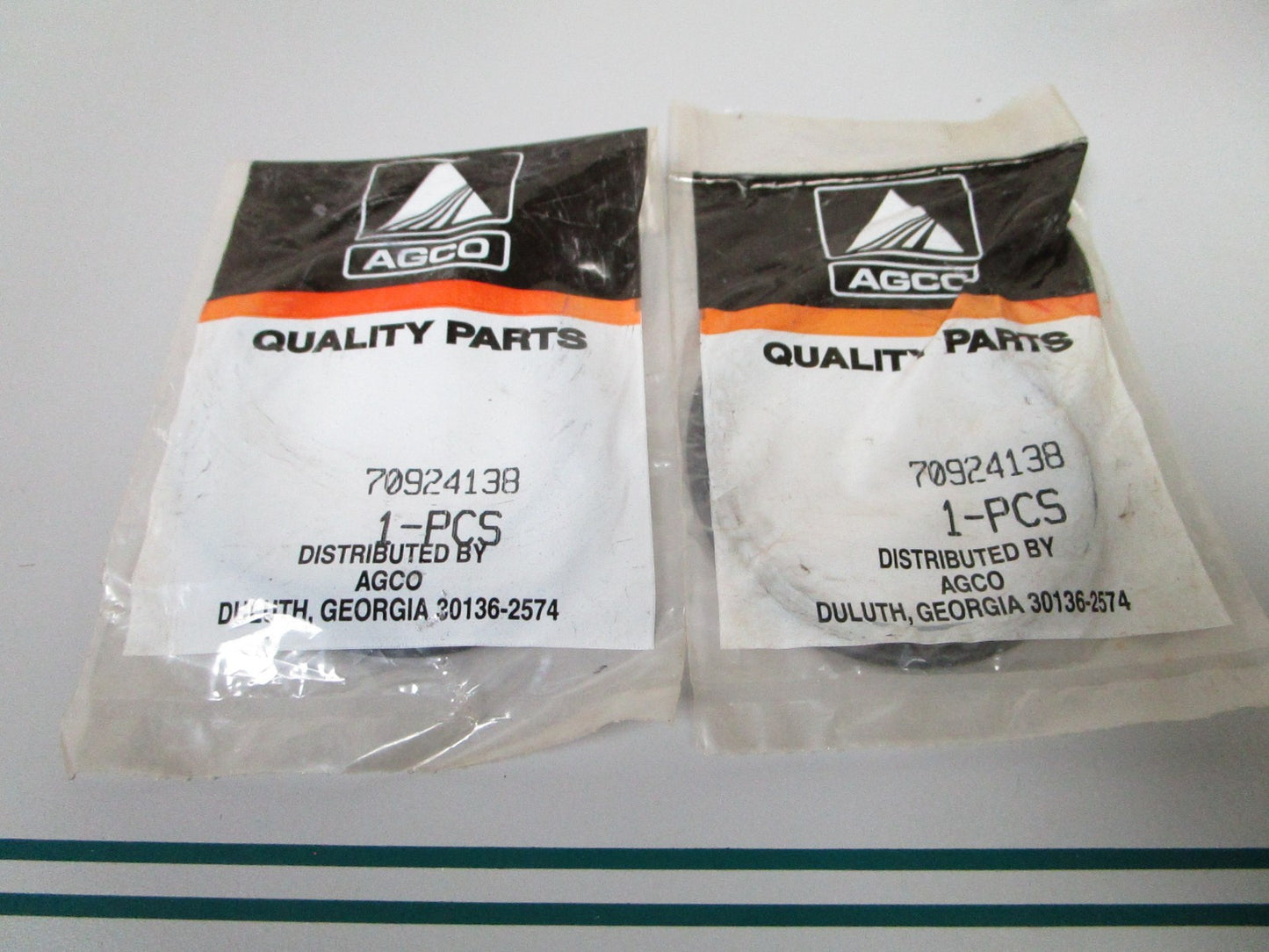 NEW OEM (LOT OF 2) 70924138 AGCO O-Ring 0810