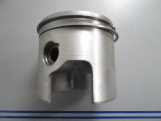 *NEW* 0820 Wiseco Port Piston Assy 3025P2 For: OMC