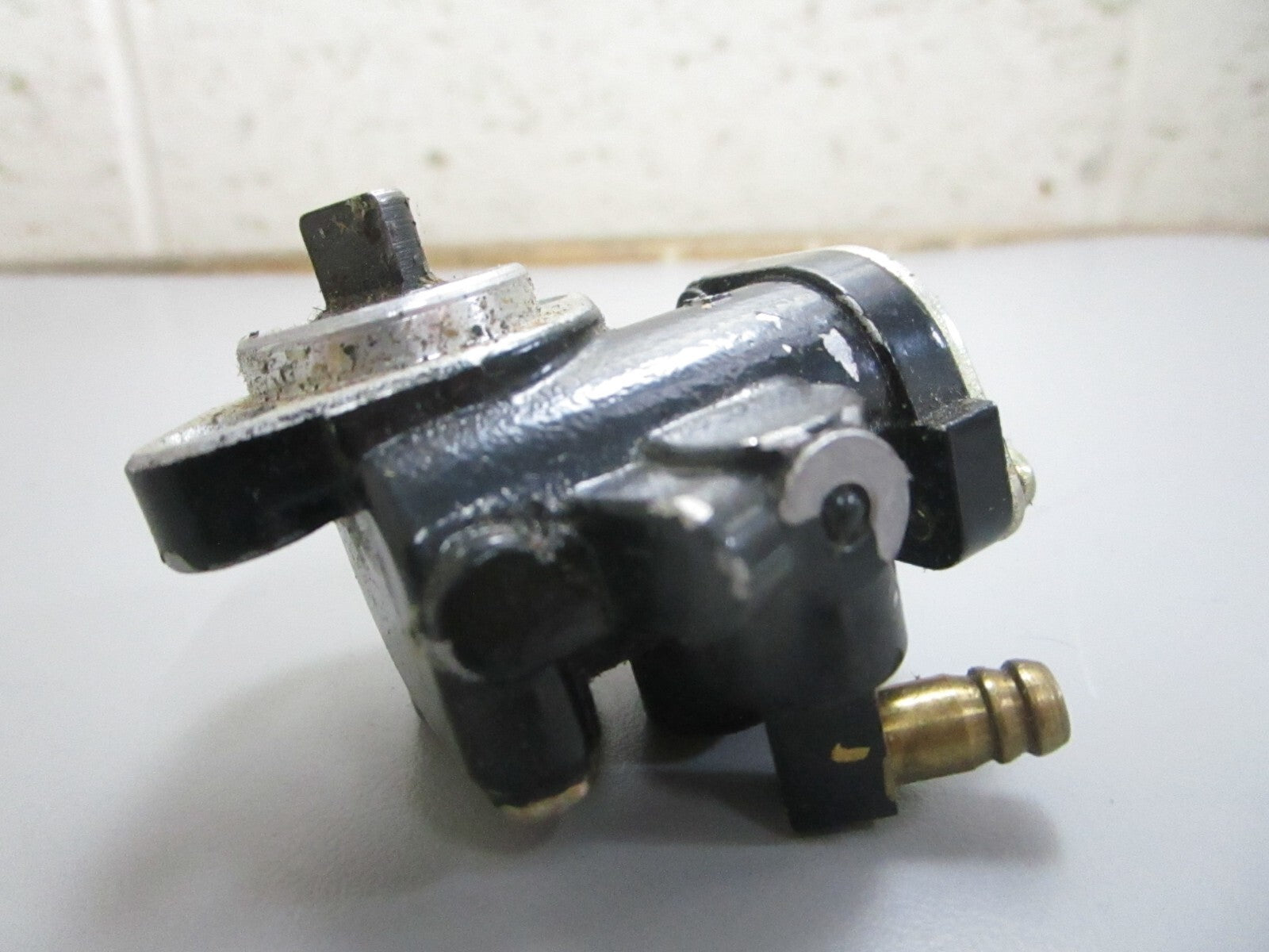 *NEW OEM* 0820 Mercury Quicksilver Oil Injector Pump 812690T1