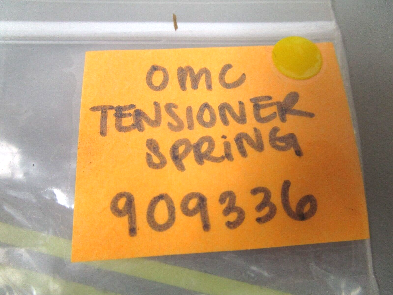 *NEW OEM* (LOT OF 2) 0750 OMC Johnson Evinrude TENSIONER SPRING 909336 0909336