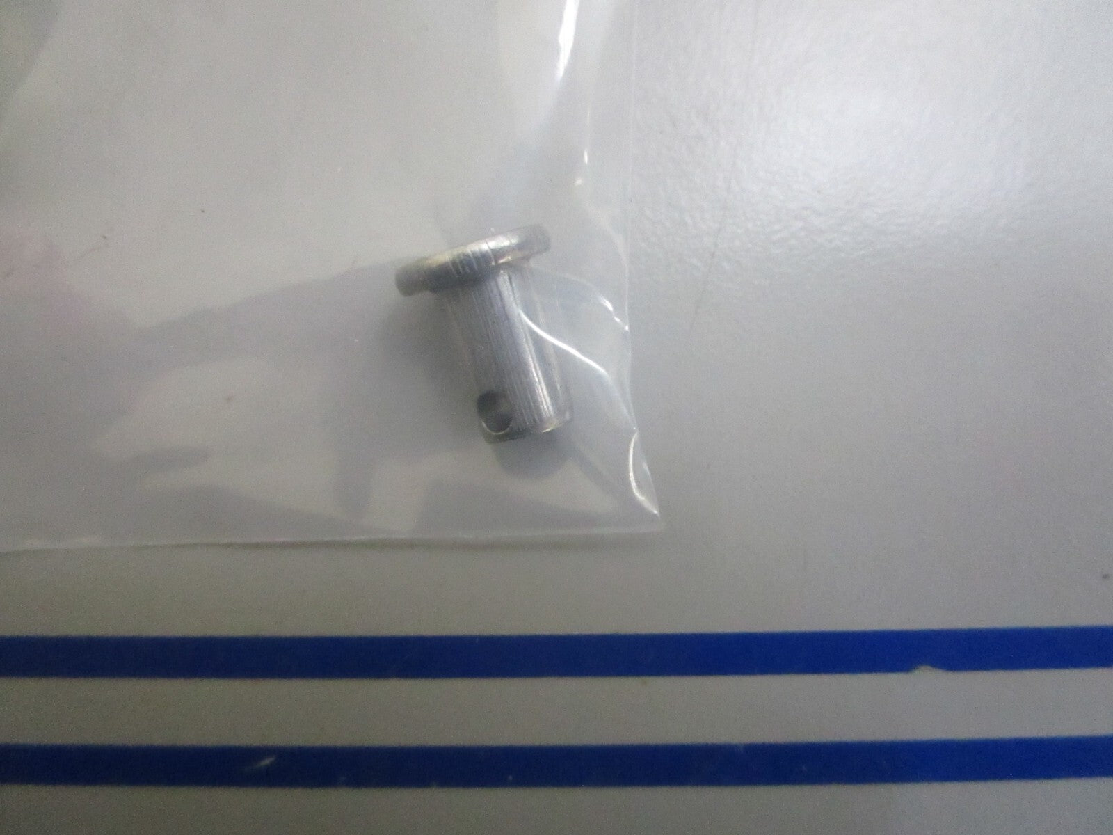 *NEW OEM* 0810 OMC Johnson Evinrude Link Pin 315962 0315962