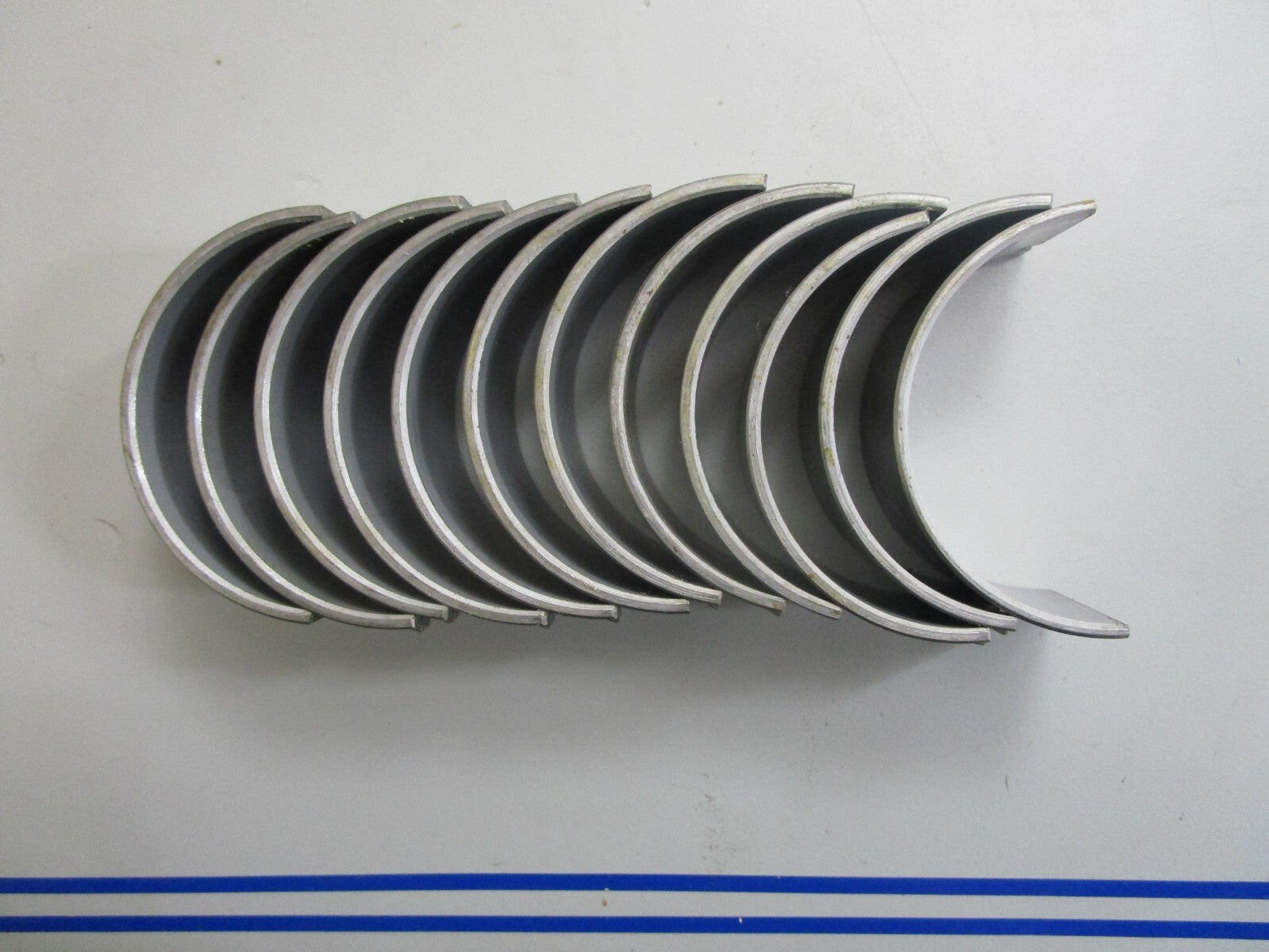 *NEW OEM* 0820 Volvo Penta Bearing Kit 271067