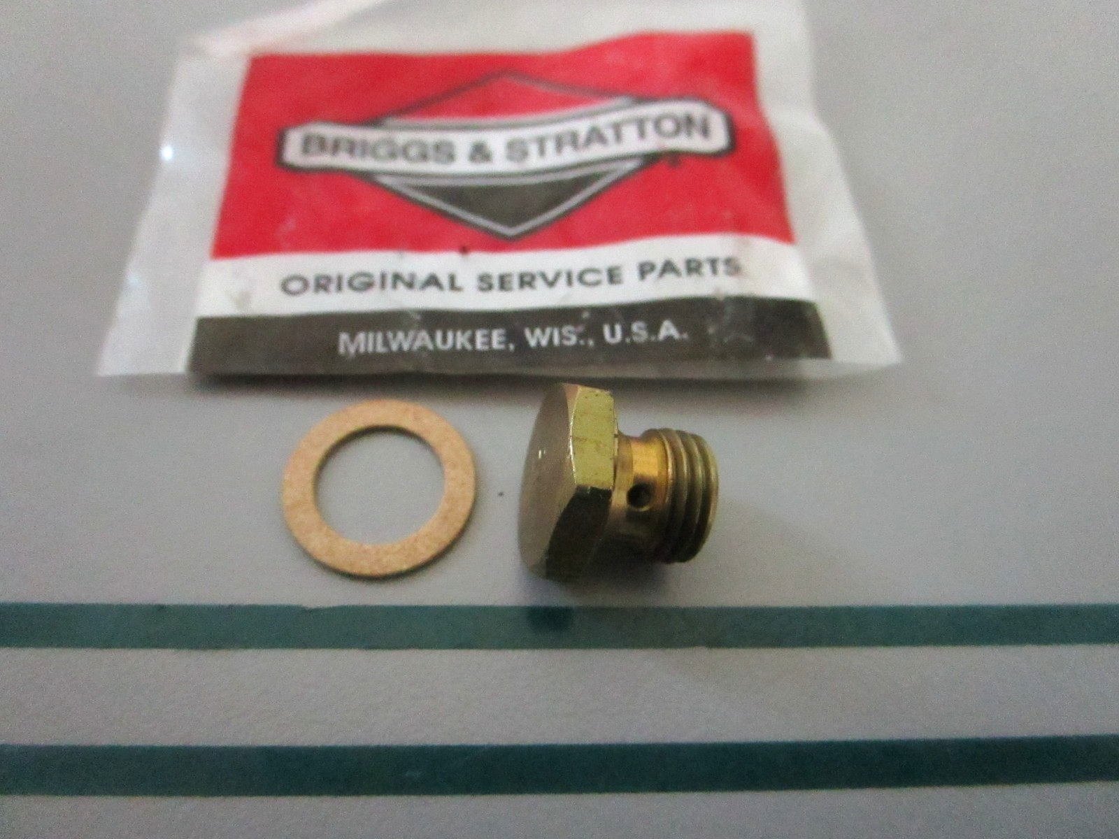 NEW OEM 493763 Briggs & Stratton Fuel Bowl Screw Kit 0810