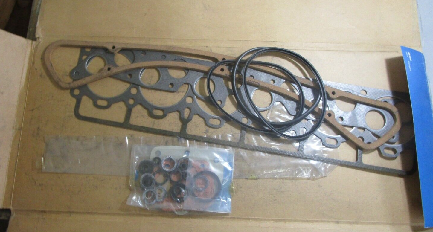 *NEW OEM* 0720 Volvo Penta Gasket Set 876359