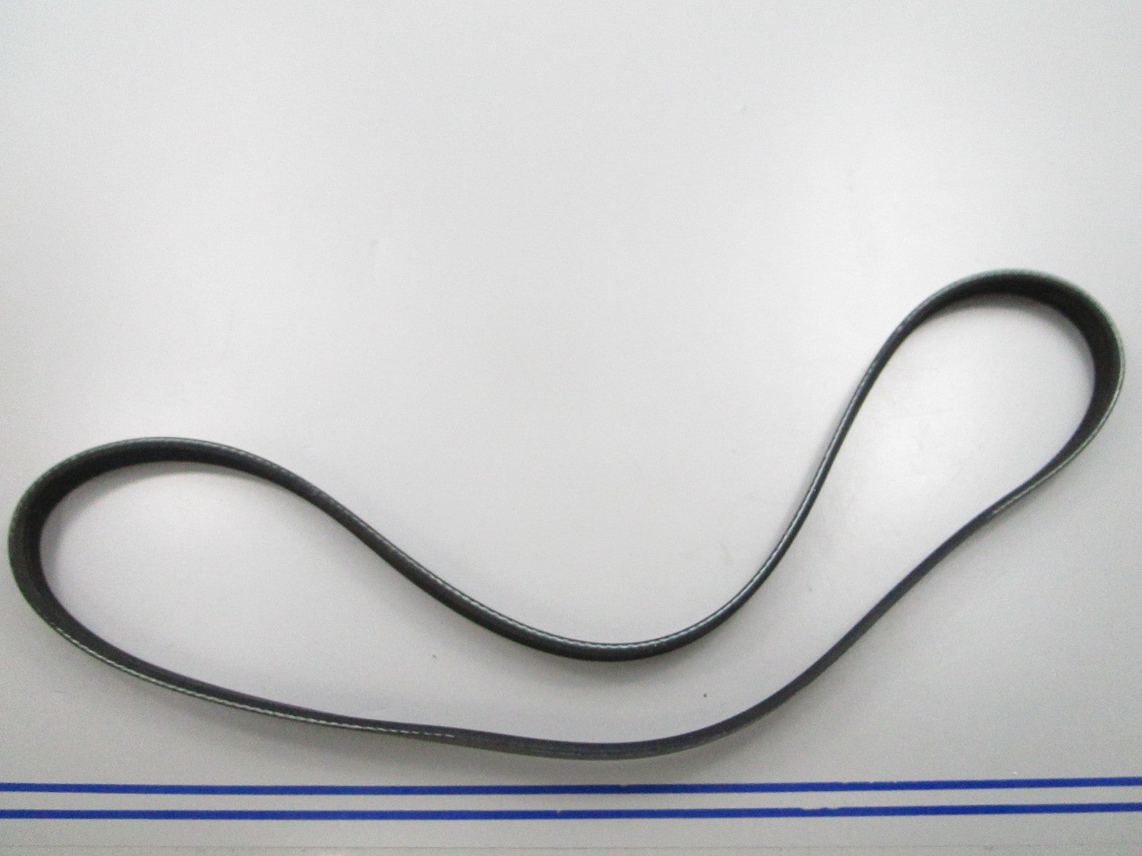 NEW K040420 Gates Micro-V Serpentine Belt 0810