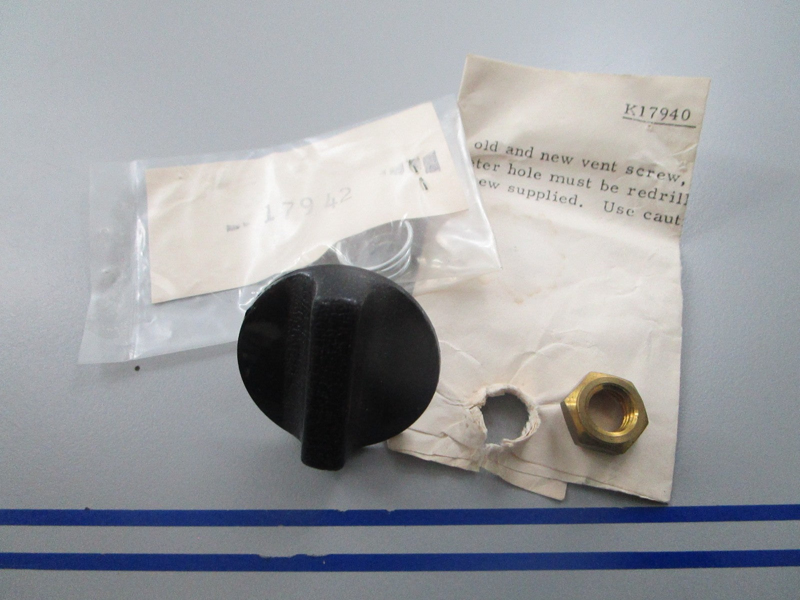 *NEW OEM* 0810 Mercury Quicksilver Cap Assembly K17940