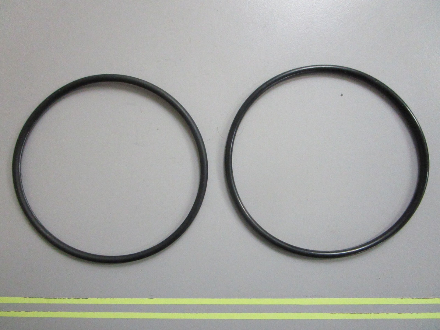 *NEW OEM* (LOT OF 2) 0810 Mercury Quicksilver O-Ring 25-32507