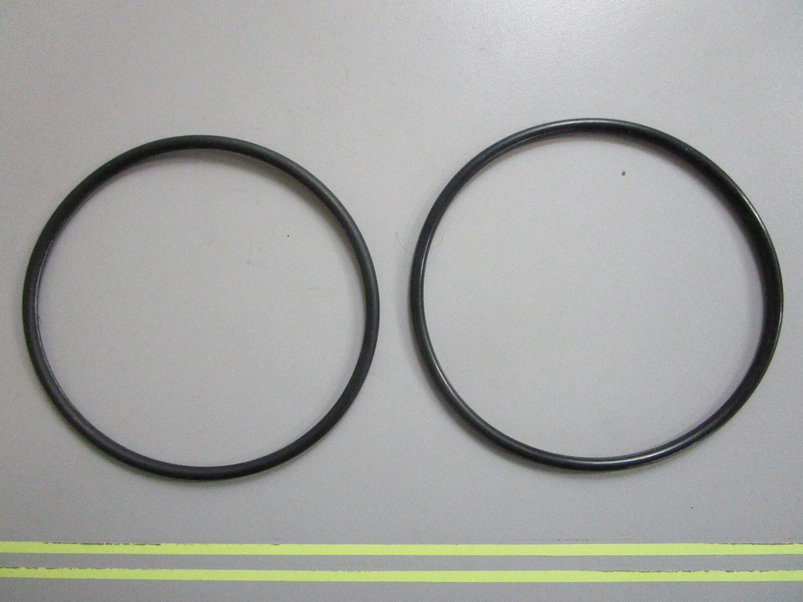 *NEW OEM* (LOT OF 2) 0810 Mercury Quicksilver O-Ring 25-32507