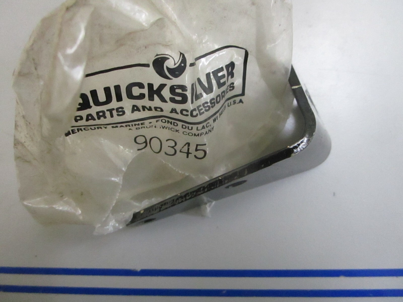 *NEW OEM* 0810 Mercury Quicksilver Bracket 90345