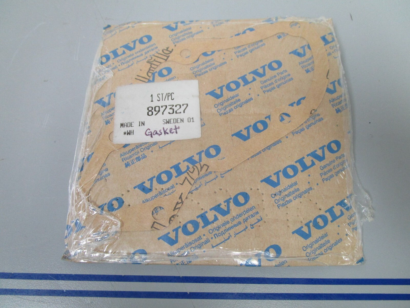 *NEW OEM* 0810 Volvo Penta Gasket 897327