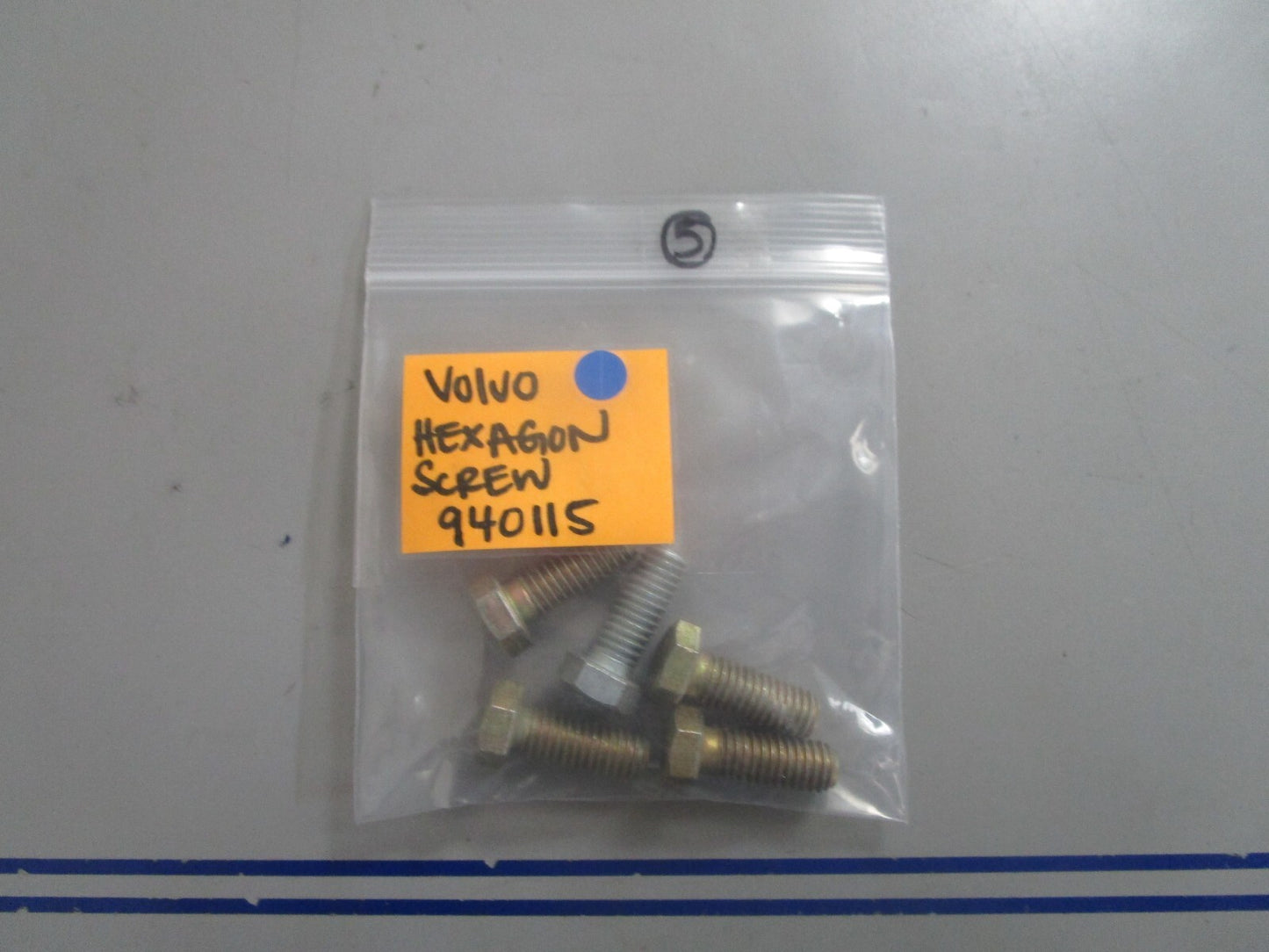 *NEW OEM* 0810 Volvo Penta Hexagon Screw 940115