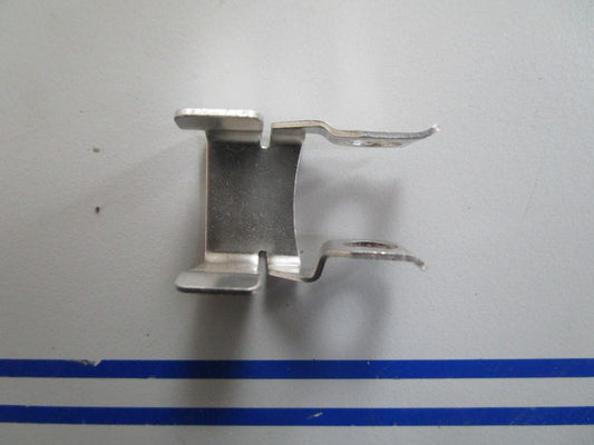 *NEW OEM* 0820 OMC Johnson Evinrude Retainer Clip 126933 0126933