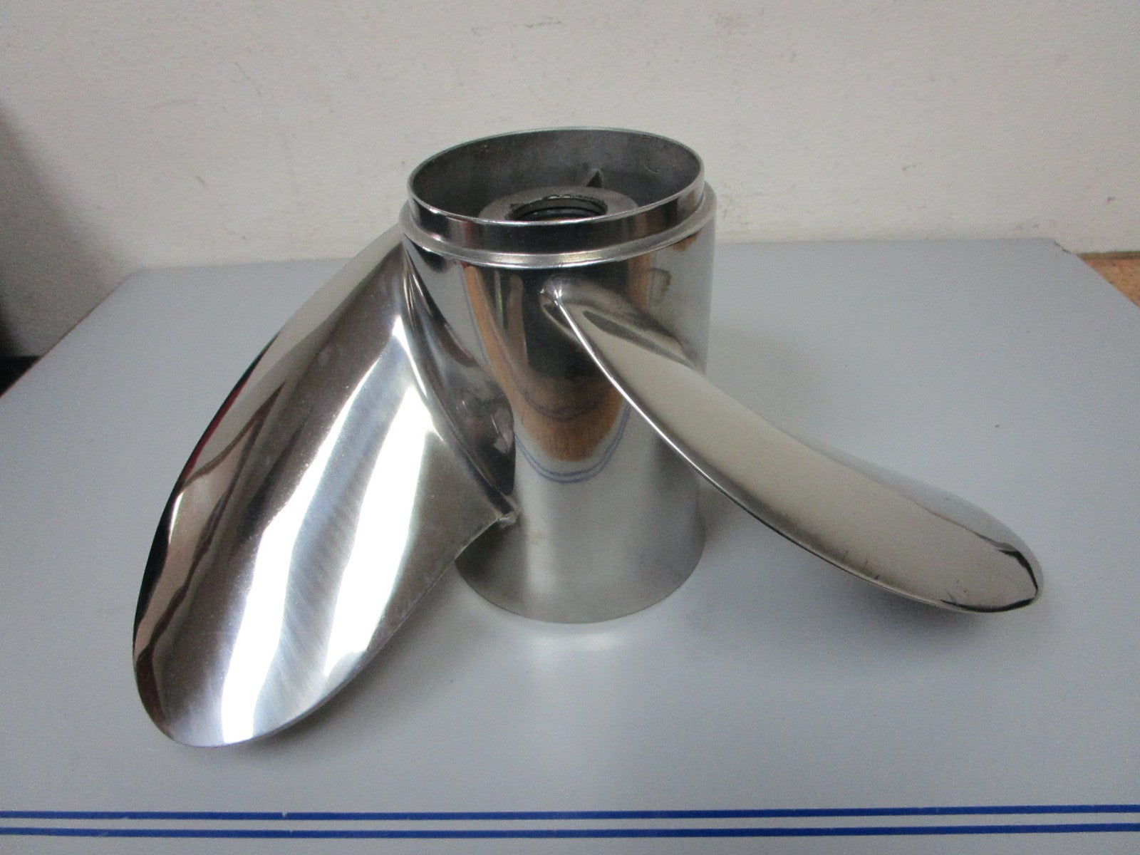*NEW OEM* 0720 Yamaha Saltwater Series 3 LH SS 15 ¾ x 15 Propeller 6D1-45976-00