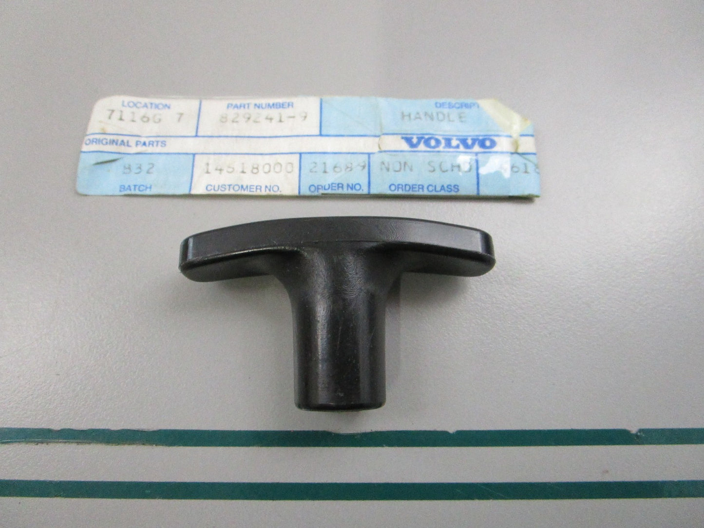 NEW OEM 829241 Volvo Penta Handle 0810