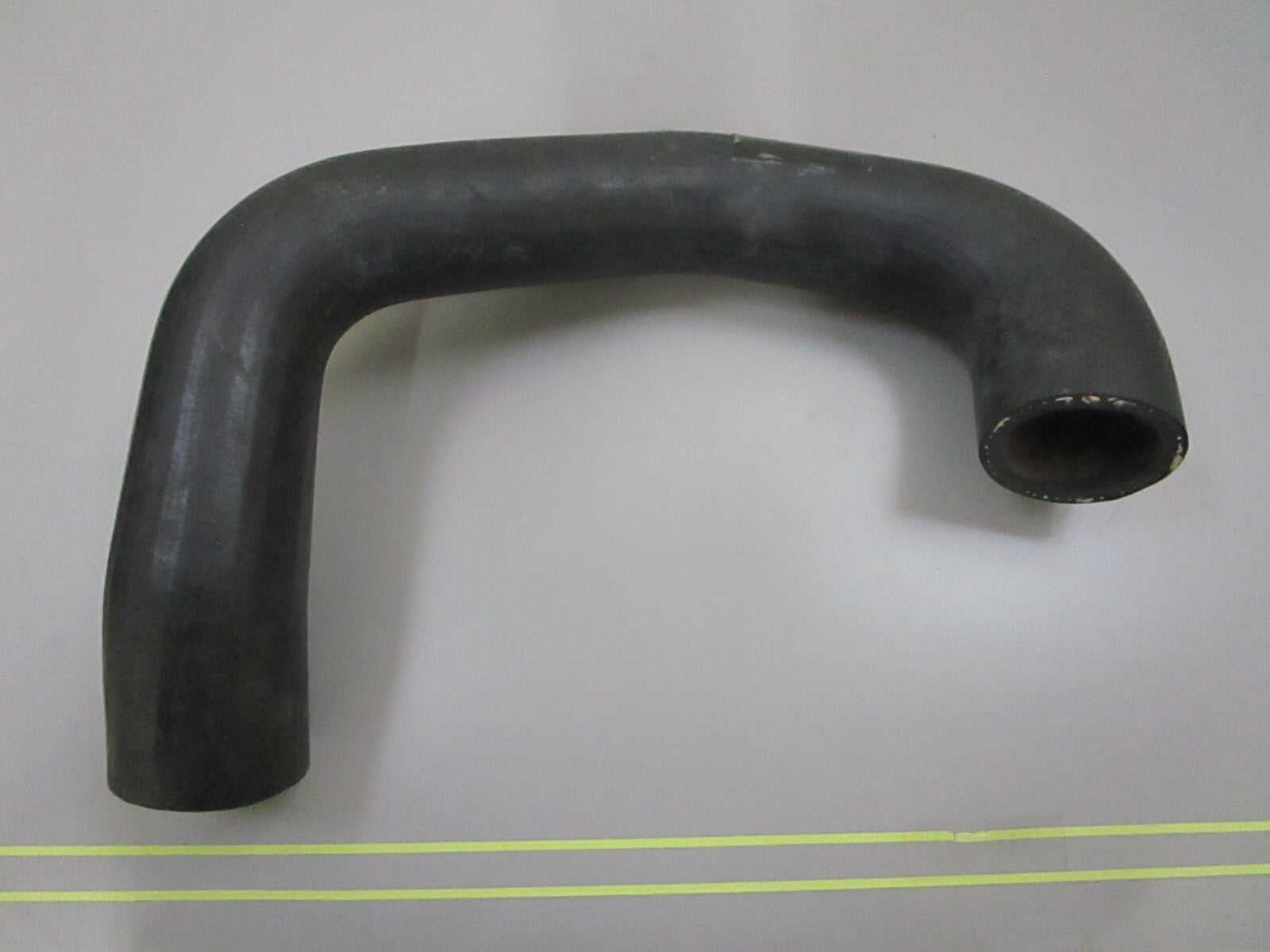 *NEW OEM* 0810 Volvo Penta Hose 3860850