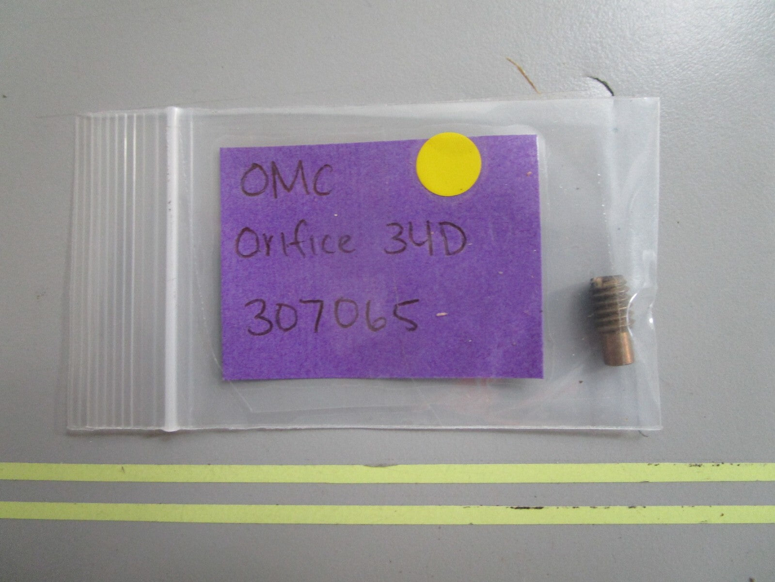 *NEW OEM* 0810 OMC Johnson Evinrude Orifice 34D 307065 0307065