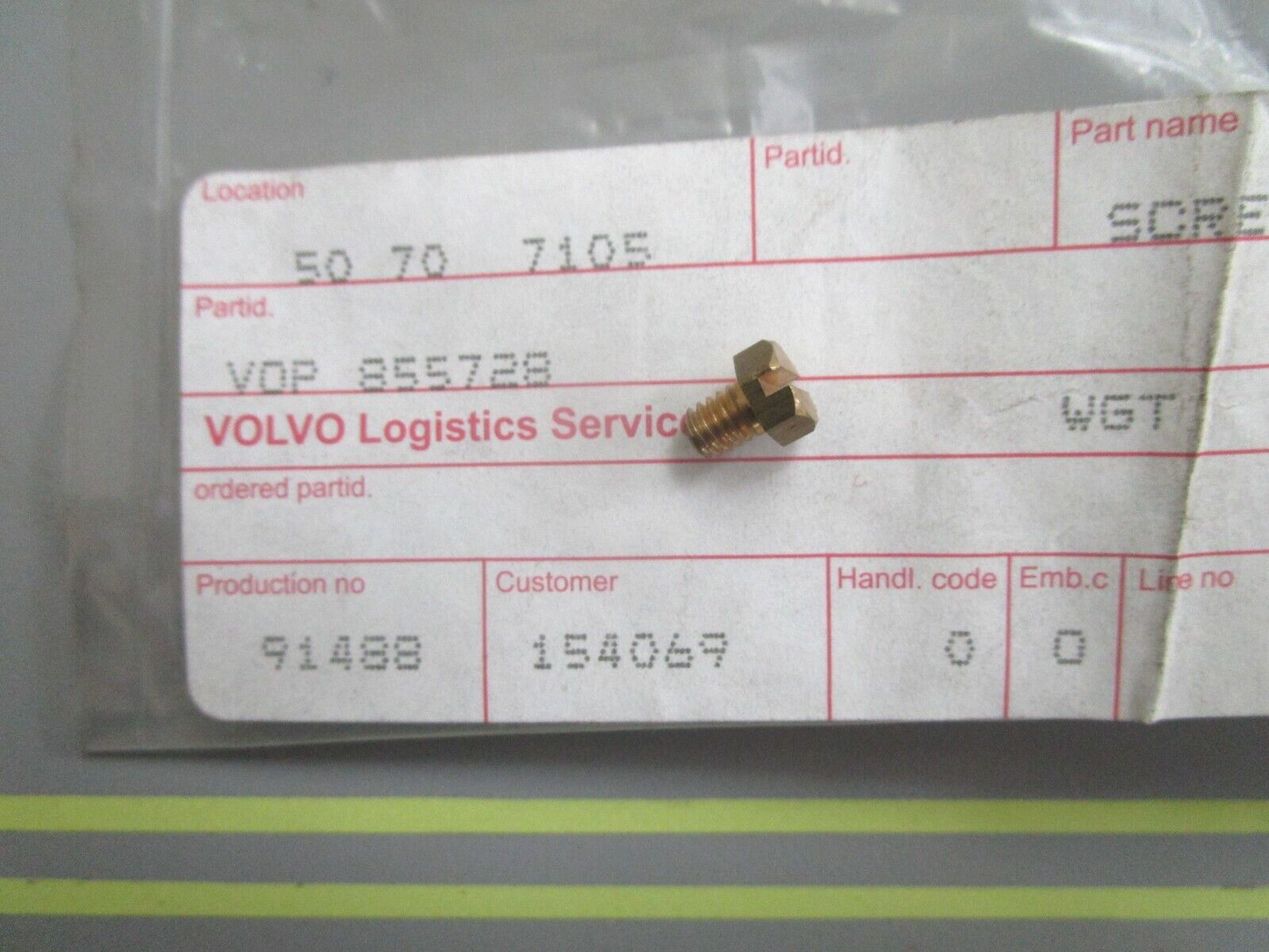 *NEW OEM* 0810 Volvo Penta Screw 855728