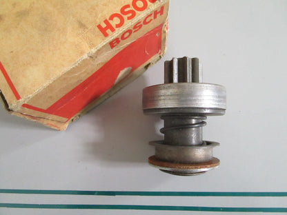 NEW OEM 0001516813 2006209471 Mercedes-Benz Bosch Starter Pinion 0820