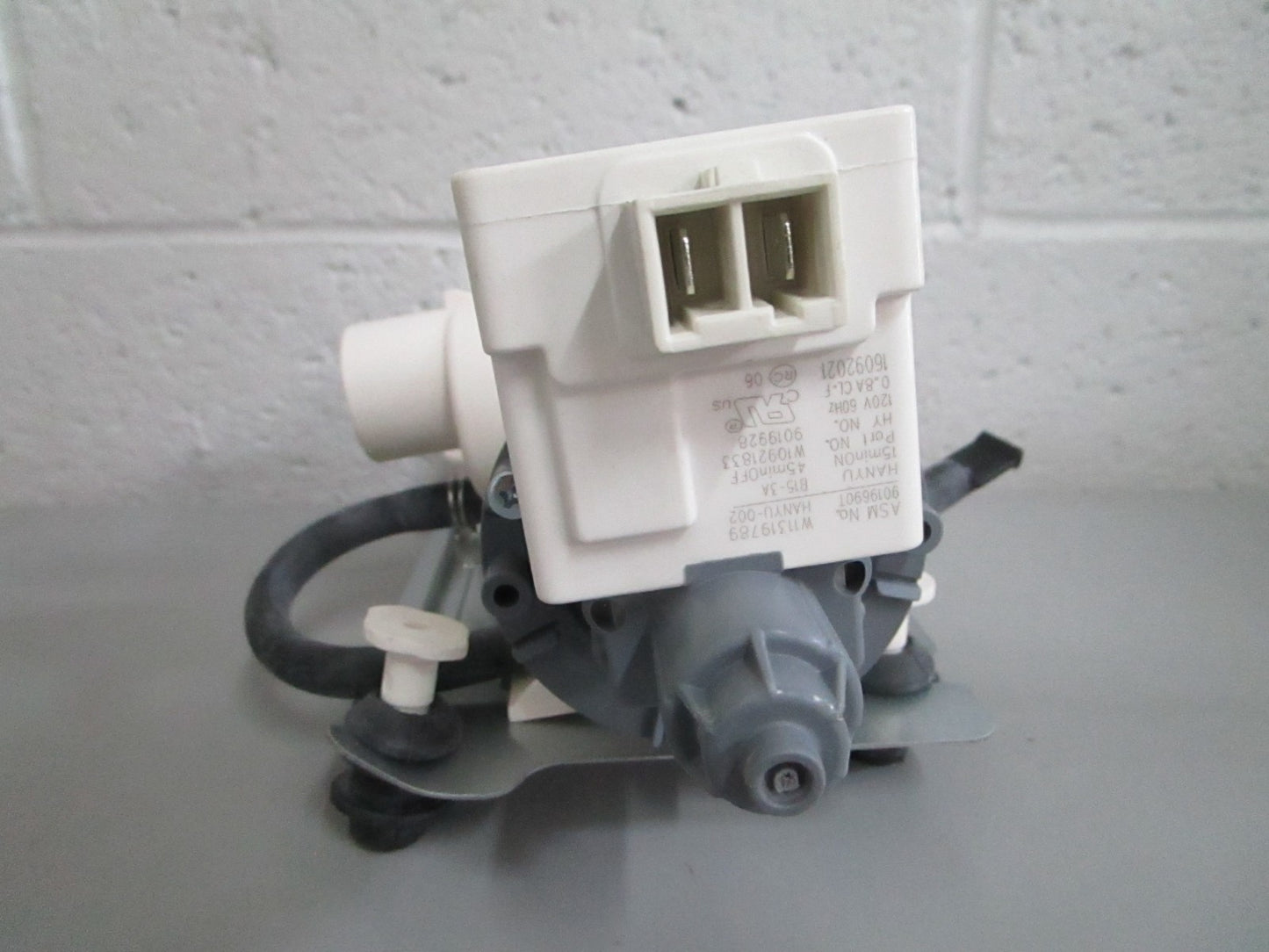 Whirlpool NEW OEM Washer Water Pump W11458345 NOS Drain Pump Assembly 0820