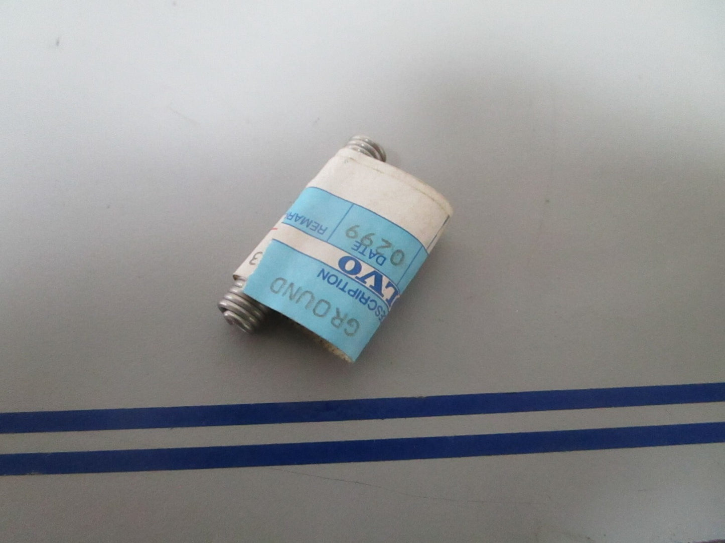 *NEW OEM* 0810 Volvo Penta Spring 3853387