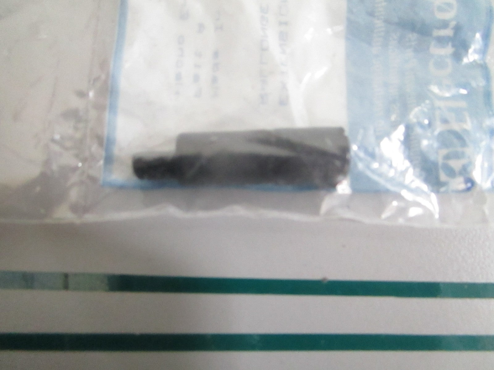 NEW OEM 131686000 Electrolux Switch Extension 0820