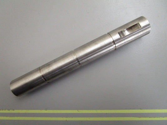 *NEW OEM* 0820 Volvo Penta Shaft 835879