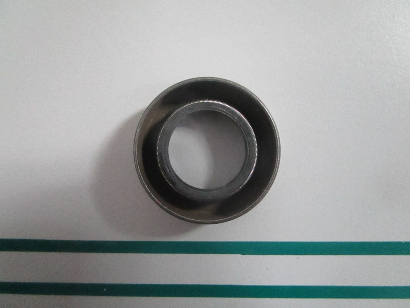 NEW OEM 330550 0330550 OMC Johnson Evinrude Seal 0820