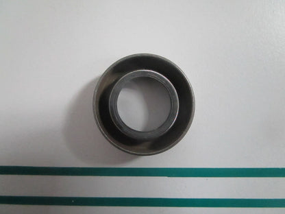 NEW OEM 330550 0330550 OMC Johnson Evinrude Seal 0820
