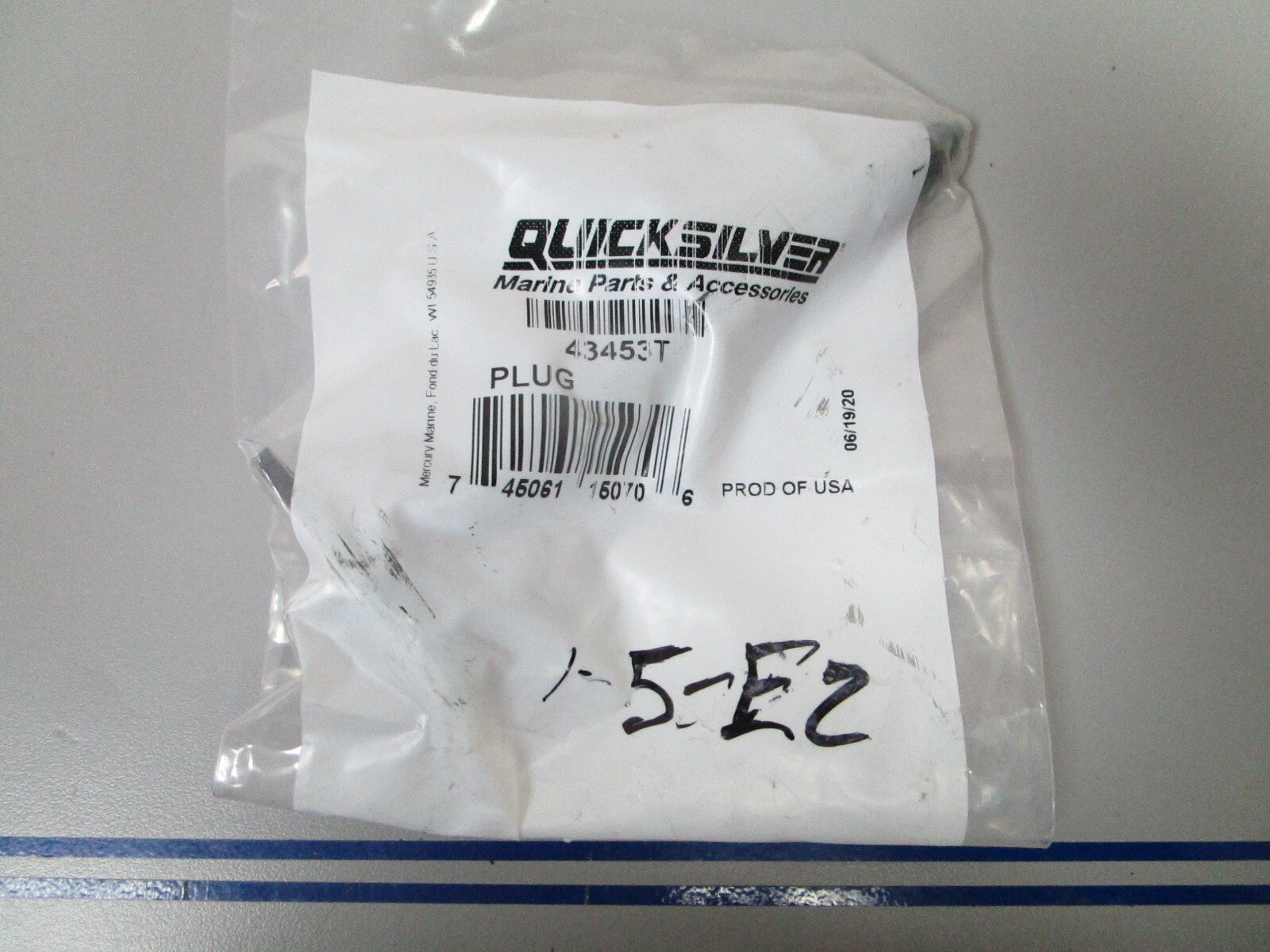 *NEW OEM* 0810 Mercury Quicksilver Plug 43453T
