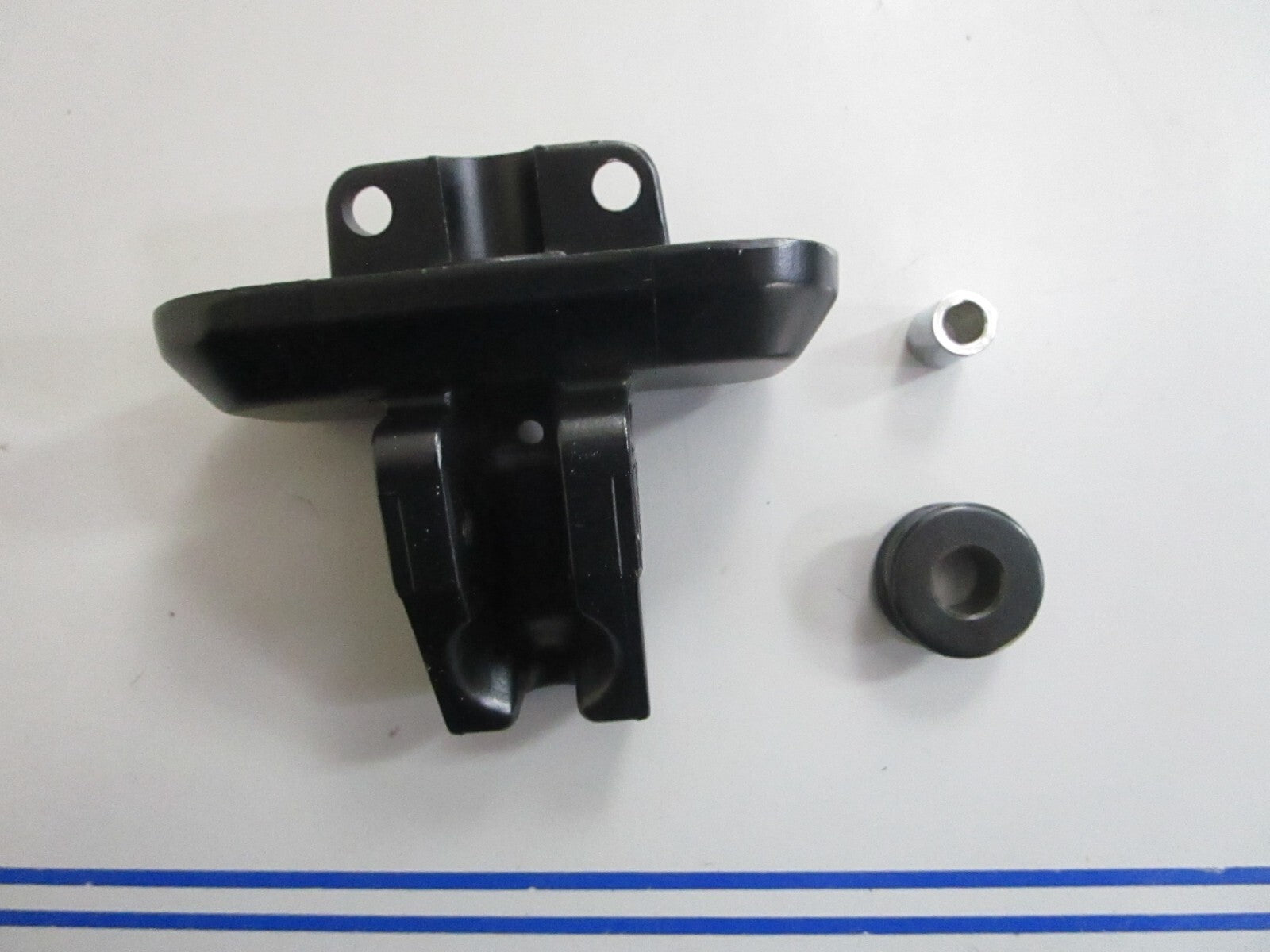 *NEW OEM* 0820 Suzuki Guide Set 18190-92D00