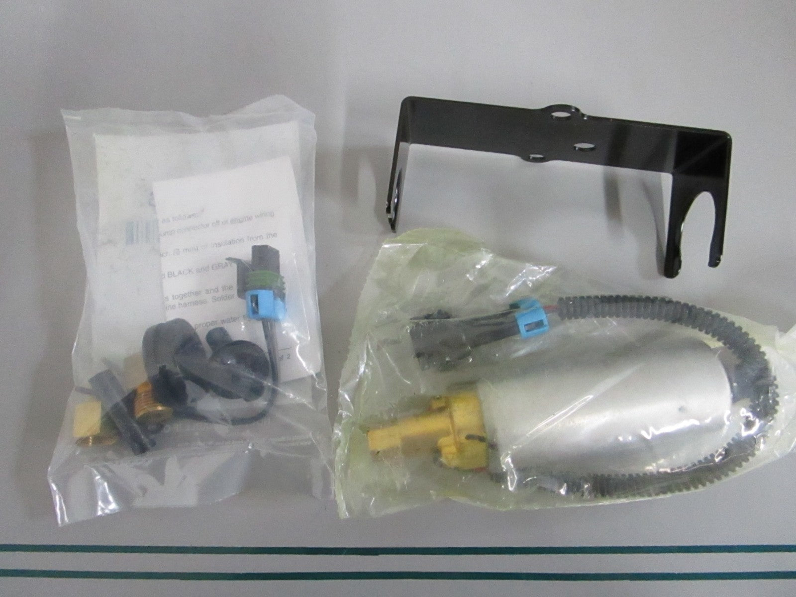 NEW OEM 861155A6 Mercury Quicksilver Electric Fuel Pump 0820
