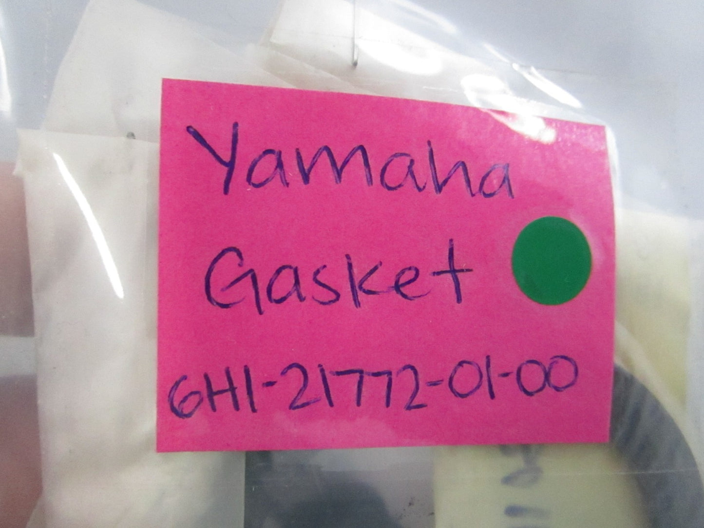 NEW OEM (LOT OF 2) 6H1-21772-01-00 Yamaha Gasket 0810