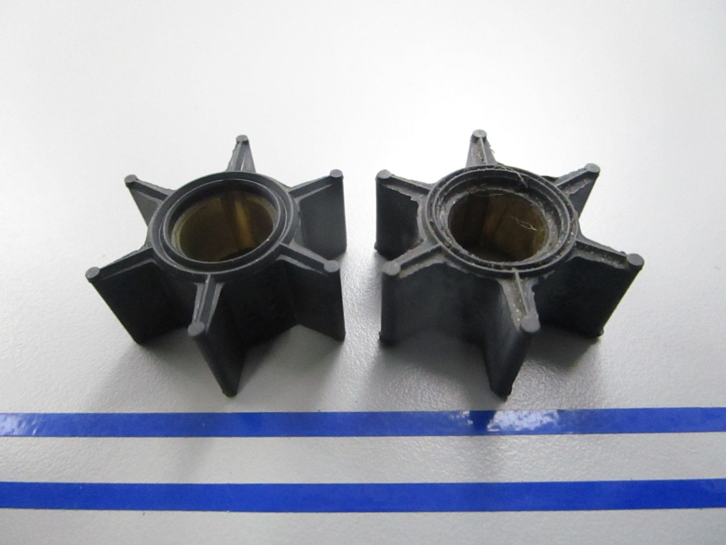NEW (LOT OF 2) 18-3054 Replaces: Mercury 47-89980 Sierra Impeller 0810