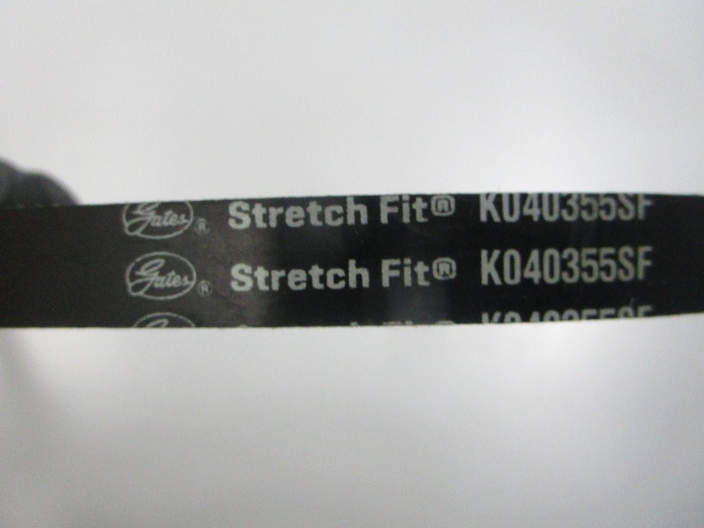 NEW K040355SF Gates Micro-V Stretch Fit Serpentine Belt 0810