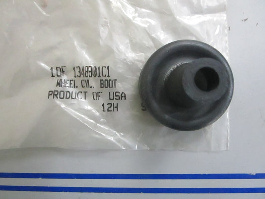 *NEW OEM* 0820 Case IH Boot 1348801C1