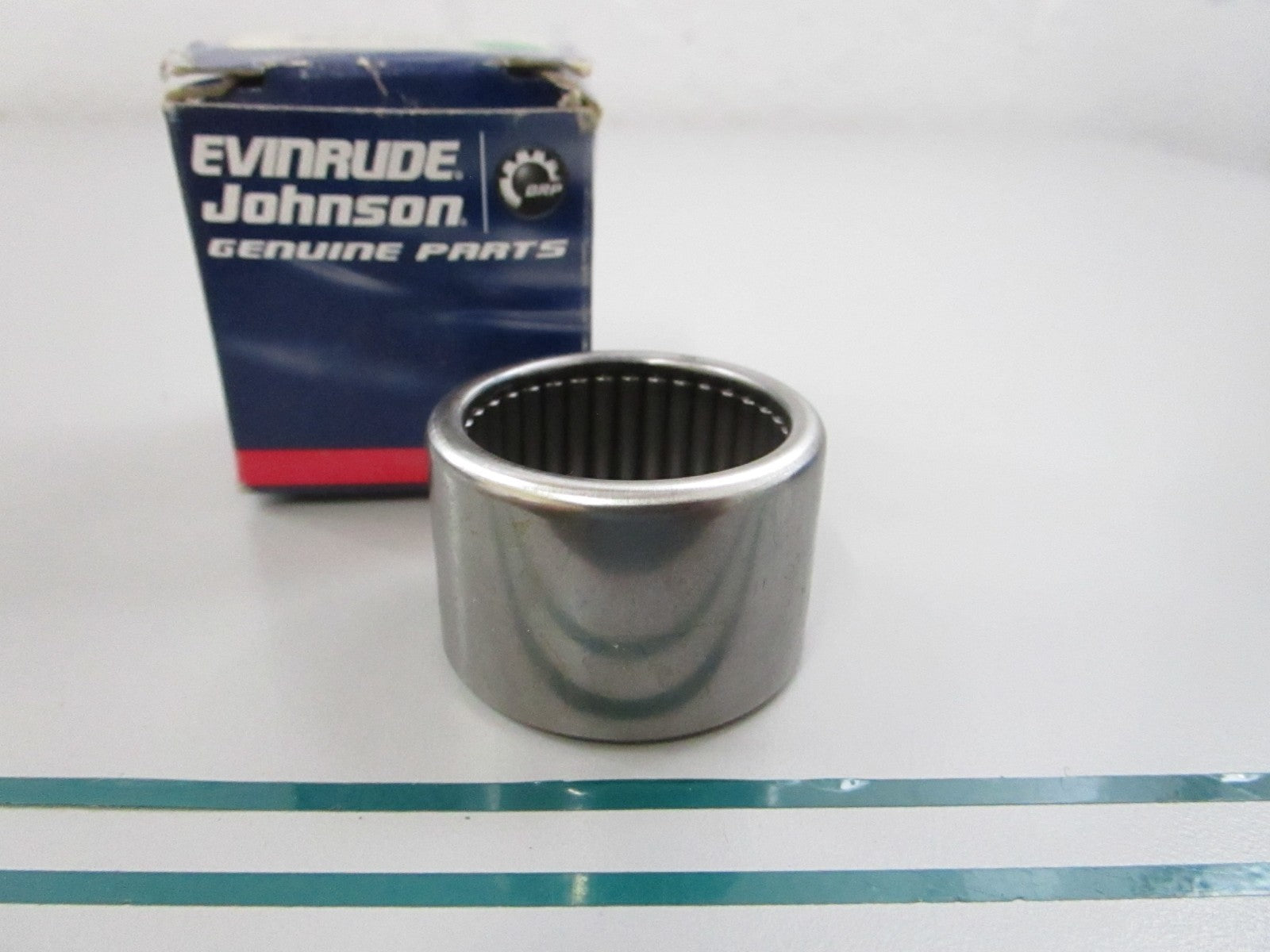 OMC Johnson Evinrude NEW OEM Rear Carrier Bearing 0387247 V6 100-300HP NOS 0810