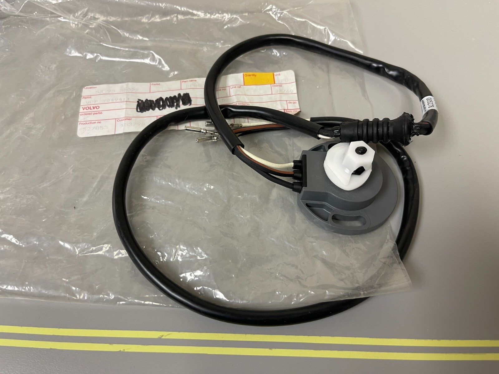 *NEW OEM* 0720 Volvo Penta Trim Sender Sensor 3849411