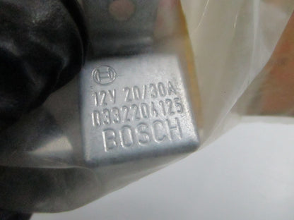 *NEW OEM* 0810 Volvo Penta Relay 876040