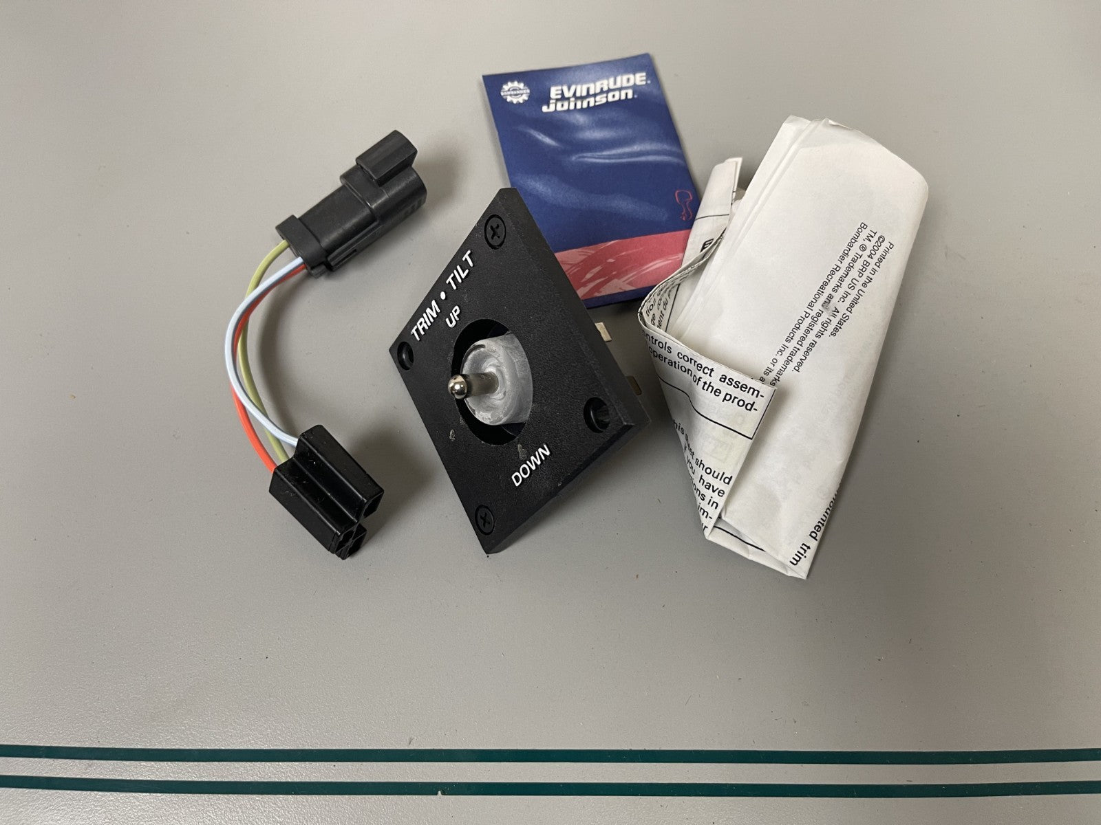 NEW OEM 0176539 176539 Johnson Evinrude Trim & Tilt Switch Assembly 0670