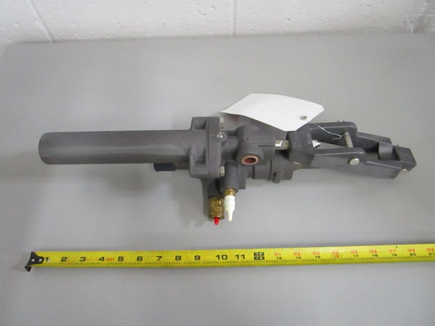 NEW OEM 866200A01 8M0063382 Mercury Quicksilver Steering Cylinder 0820