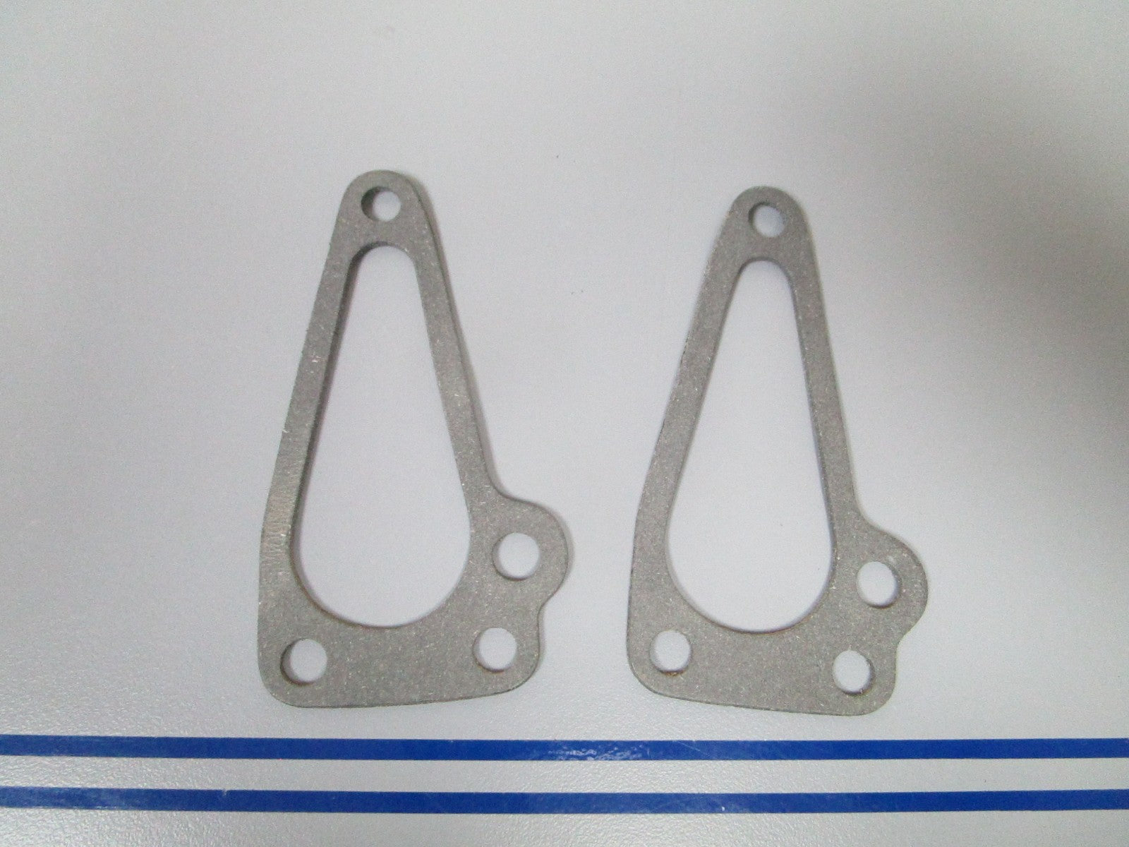 NEW OEM (LOT OF 2) 306161 0306161 OMC Johnson Evinrude Thermostat Gasket 0810