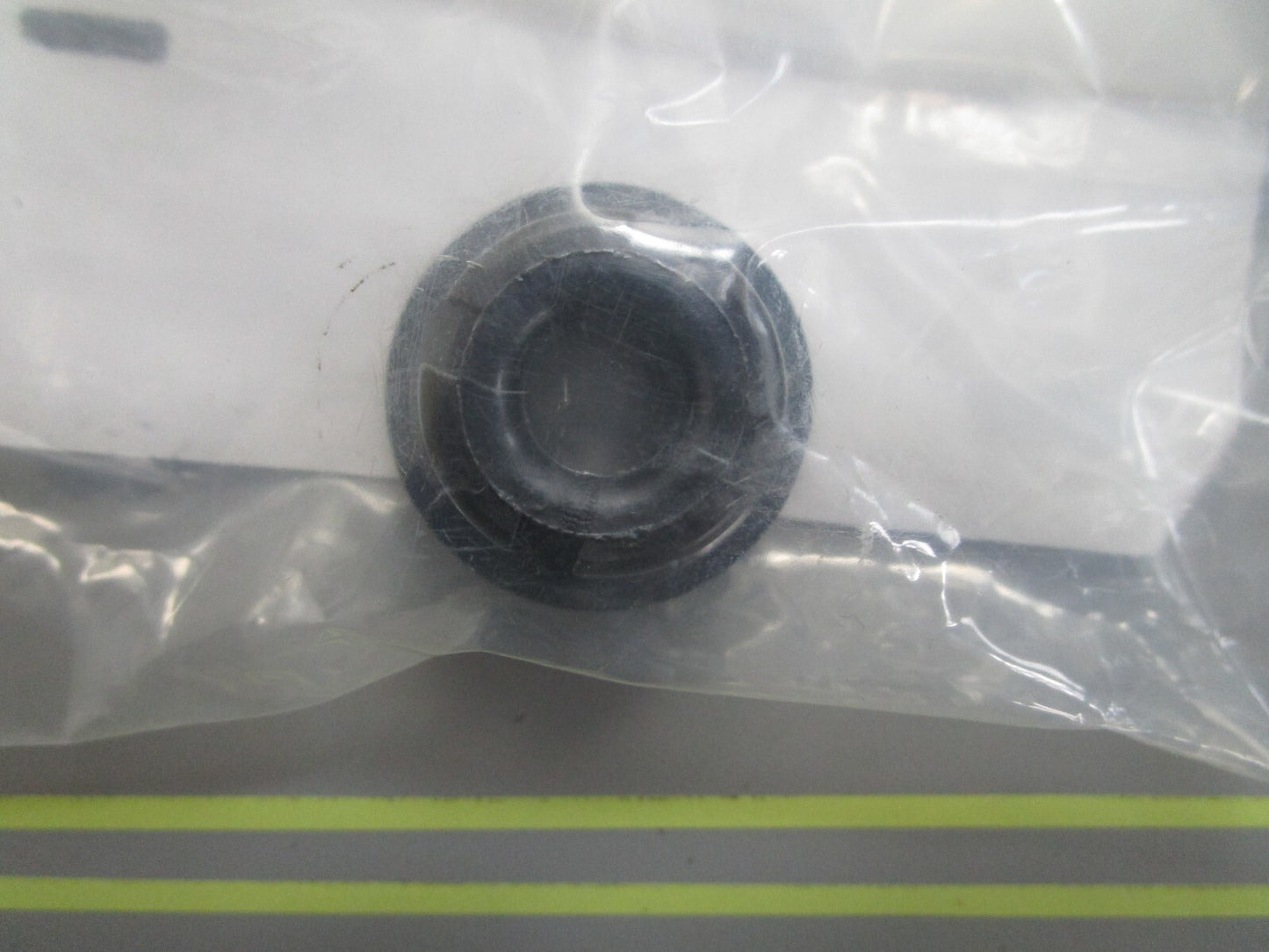 *NEW OEM* 0810 OMC Johnson Evinrude Thermostat Housing 336178 0336178