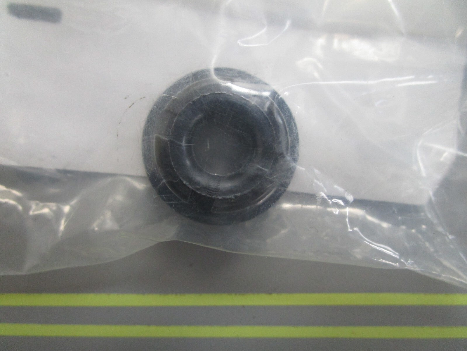 *NEW OEM* 0810 OMC Johnson Evinrude Thermostat Housing 336178 0336178