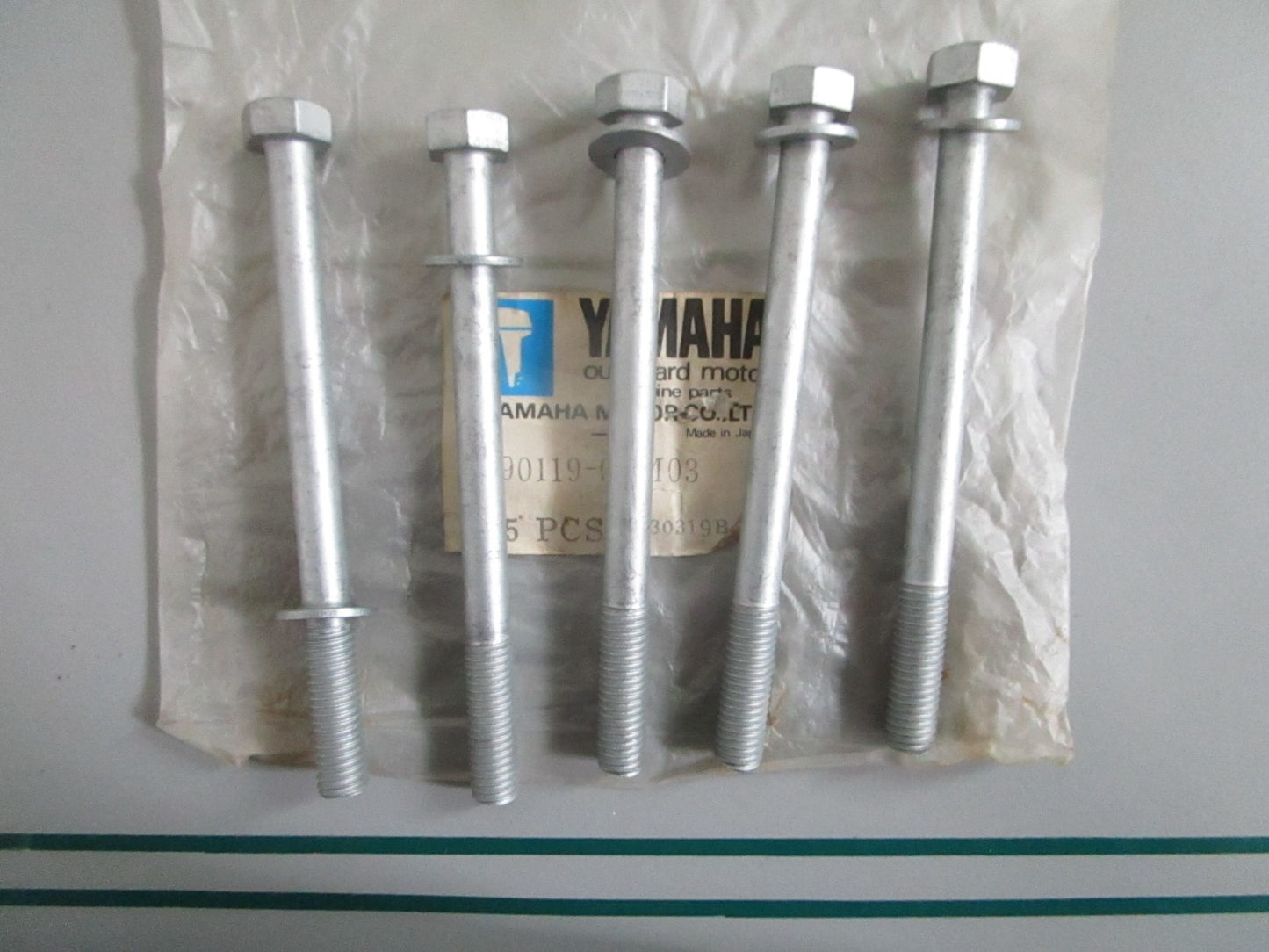 NEW OEM (LOT OF 5) 90119-08M03-00 Yamaha Bolt 0820
