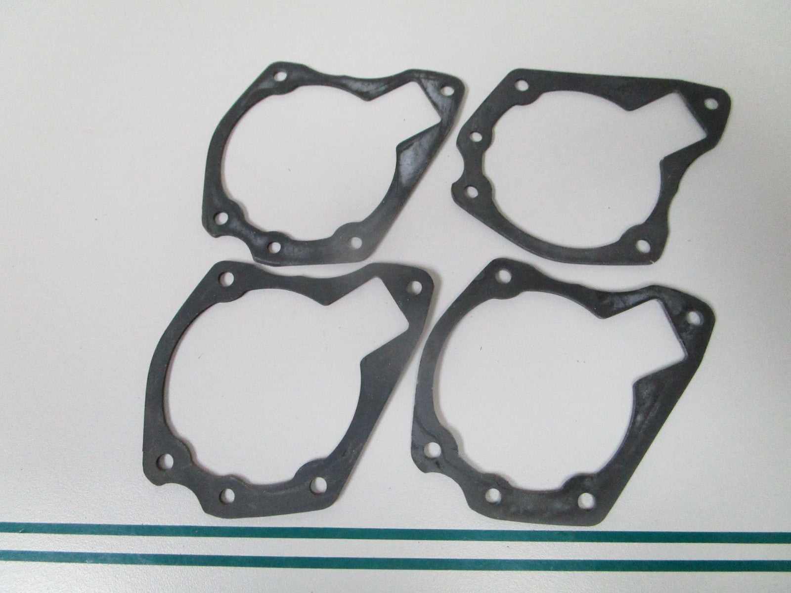 NEW OEM (LOT OF 4) 303750 0303750 OMC Johnson Evinrude Float Bowl Gasket 0810