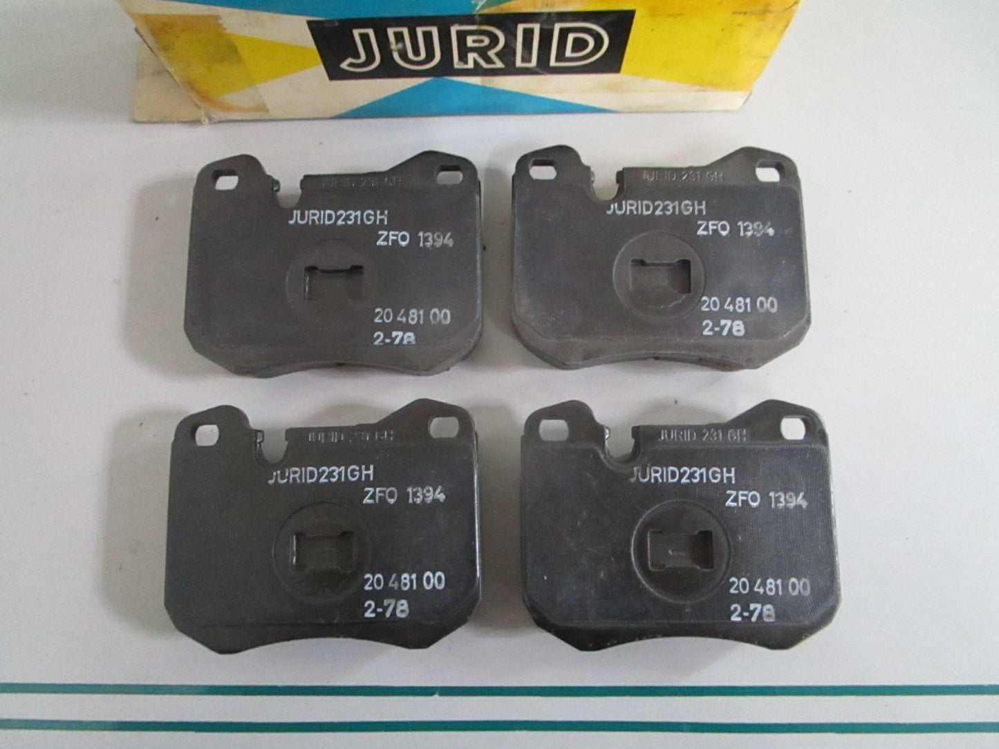 NEW OEM 92835194200 Porsche Jurid Brake Pad Set 0820