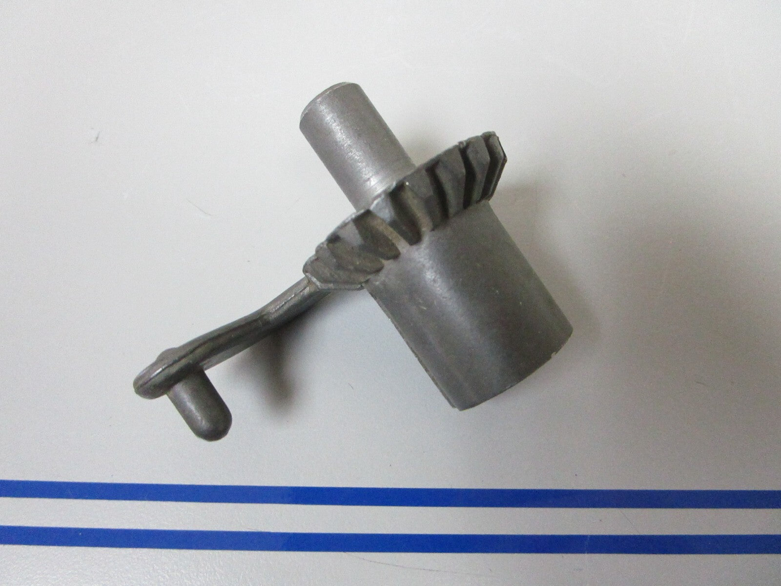 *NEW OEM* 0720 OMC Johnson Evinrude Throttle Gear 305387