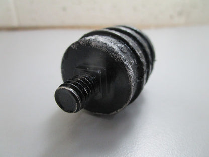 *NEW OEM* 0820 OMC Johnson Evinrude Rubber Mount 331812 0331812